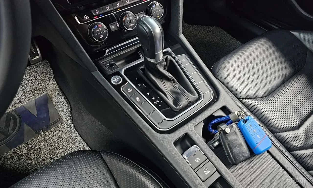 VW Arteon * 2.0 TDI Prestige * ЦЕНА ДО БГ, снимка 11 - Автомобили и джипове - 55694148