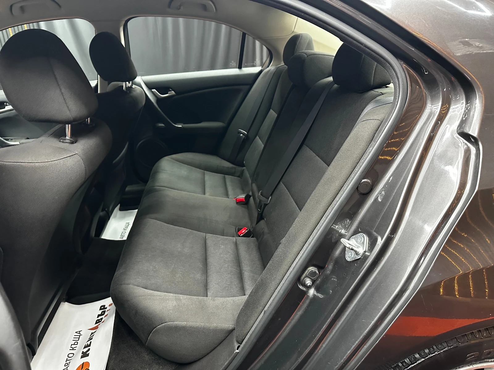 Honda Accord 2.0i 156 к.с. , снимка 8 - Автомобили и джипове - 56463790