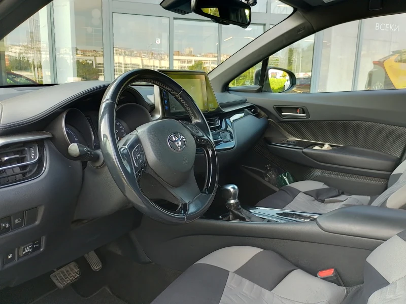 Toyota C-HR, снимка 7 - Автомобили и джипове - 51855029
