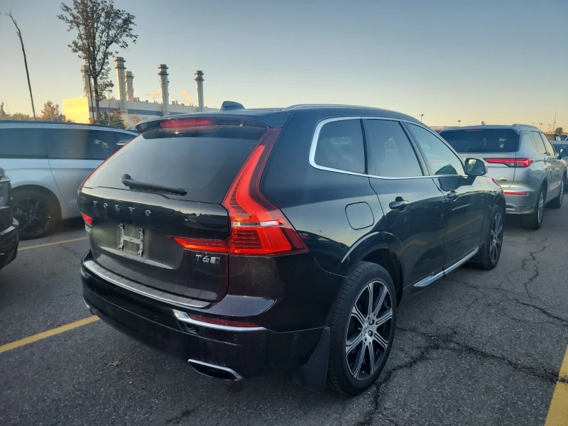Volvo XC60 Inscription* Камера* Подгрев* Обдух* Пано, снимка 3 - Автомобили и джипове - 52317857