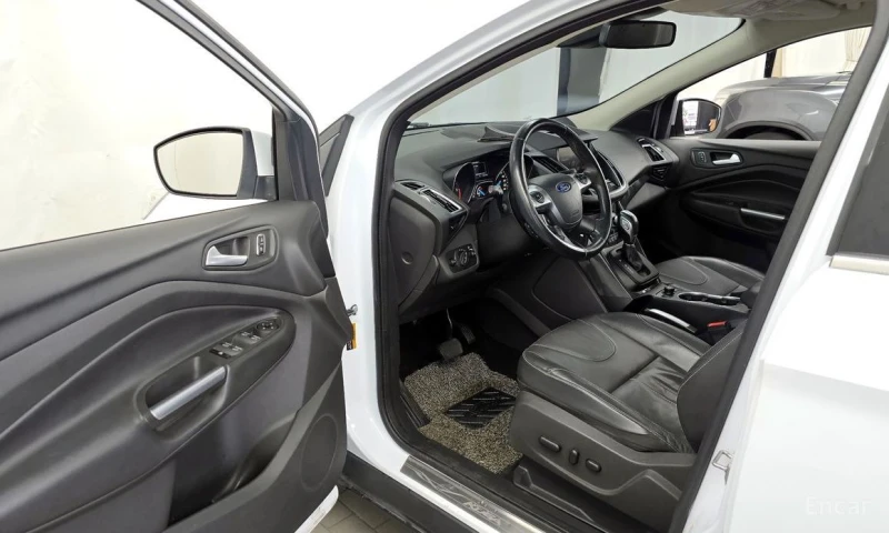 Ford Kuga, снимка 10 - Автомобили и джипове - 52859806