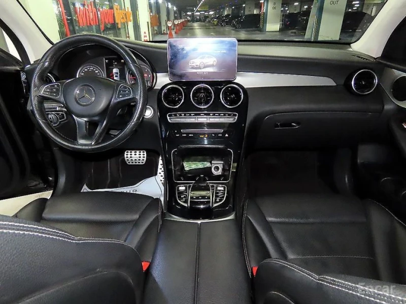 Mercedes-Benz GLC 220, снимка 10 - Автомобили и джипове - 52964659