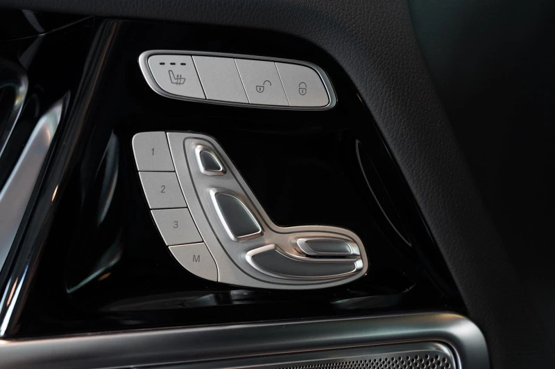 Mercedes-Benz G 450 d/AMG/4MATIC/FACELIFT/EXCLUSIV/NIGHT/MAGNO/BURM/, снимка 7 - Автомобили и джипове - 53096797