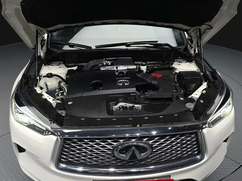 Infiniti QX50 Essential 2.0 Бензин, снимка 14 - Автомобили и джипове - 55456528