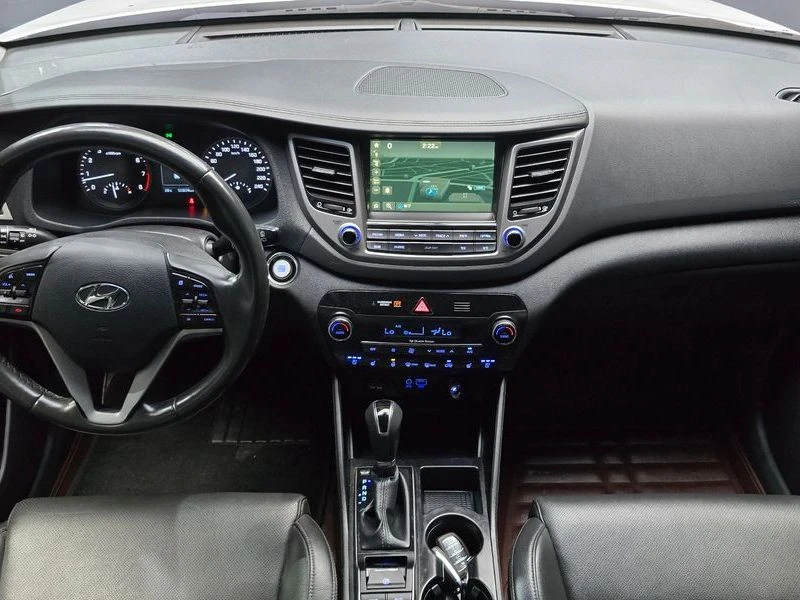Hyundai Tucson Gasoline 1.6 turbo 2WD| 177к.с., снимка 7 - Автомобили и джипове - 55940979