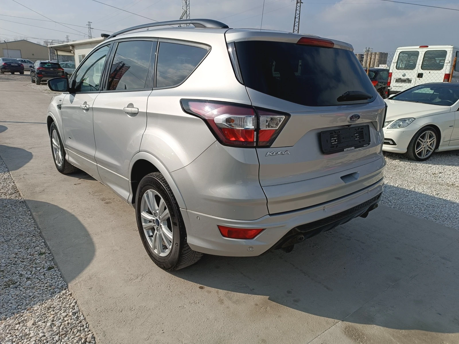 Ford Kuga 2.0 D * * * LEASING* * * 20% * БАРТЕР*  - изображение 2