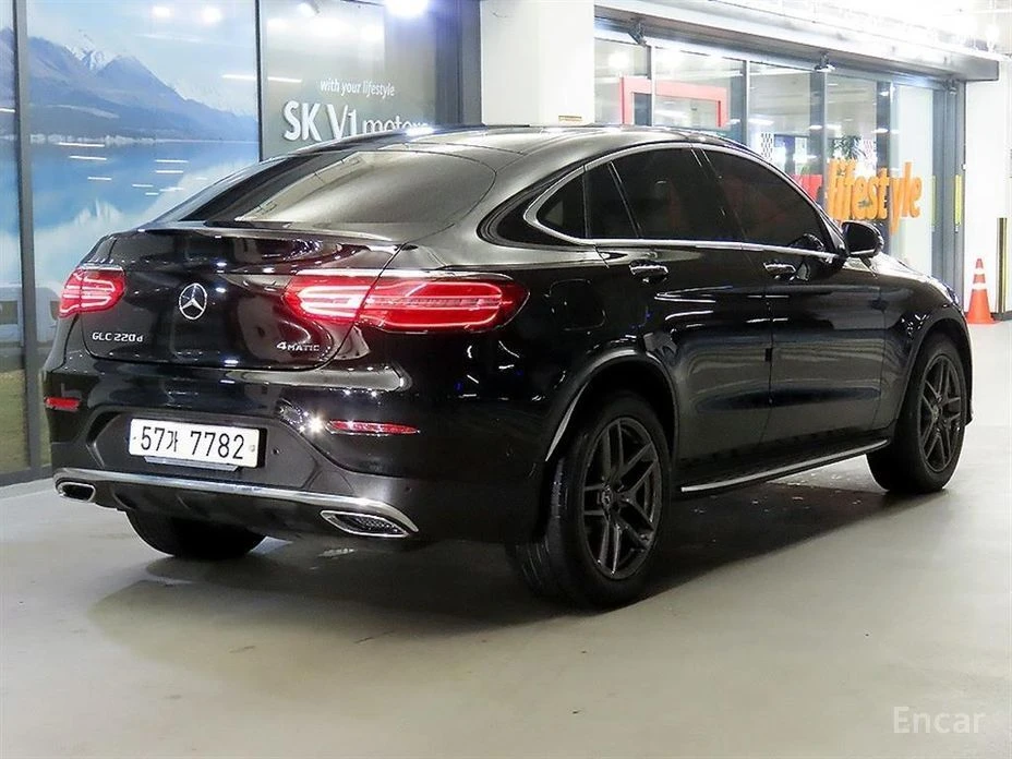 Mercedes-Benz GLC 220  - изображение 4