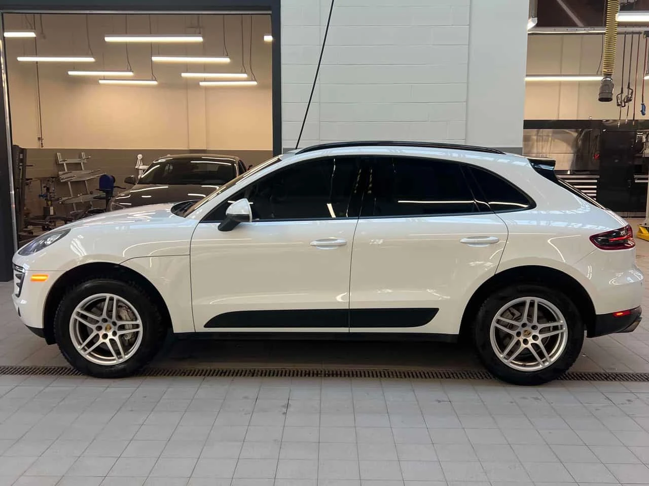 Porsche Macan * S * ПОДГРЕВ * ОБДУХВАНЕ * ОТ ПРЕДСТАВИТЕЛСТВО - изображение 3