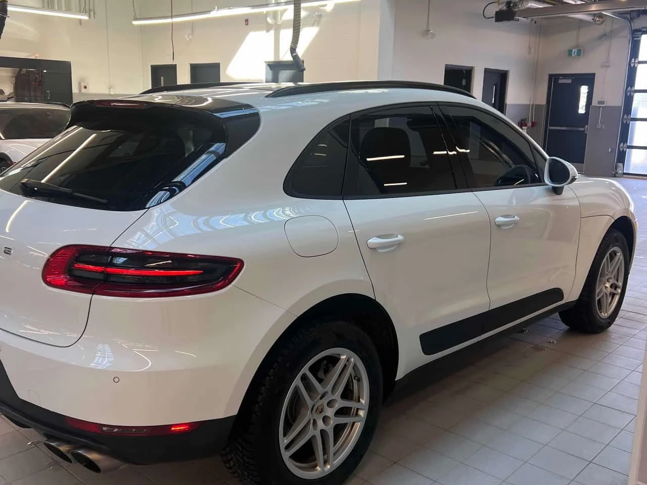 Porsche Macan * S * ПОДГРЕВ * ОБДУХВАНЕ * ОТ ПРЕДСТАВИТЕЛСТВО - изображение 4