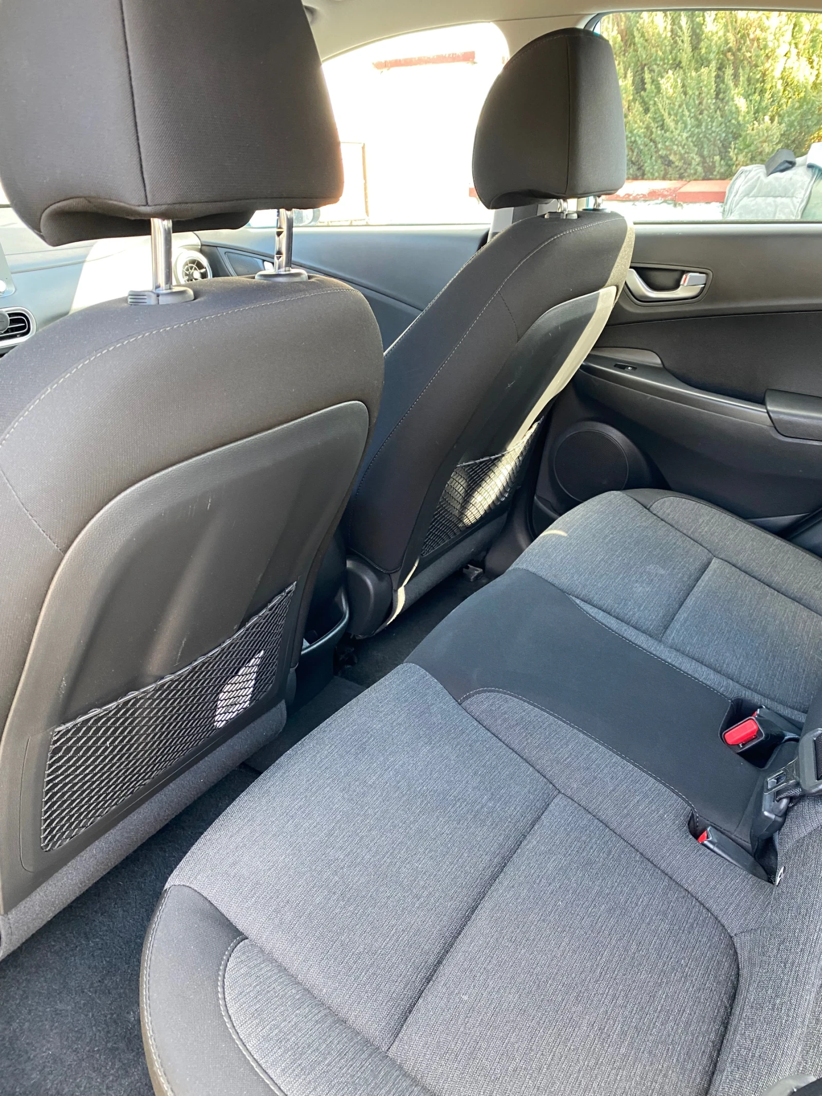 Hyundai Kona 64 kw, снимка 15 - Автомобили и джипове - 53746669