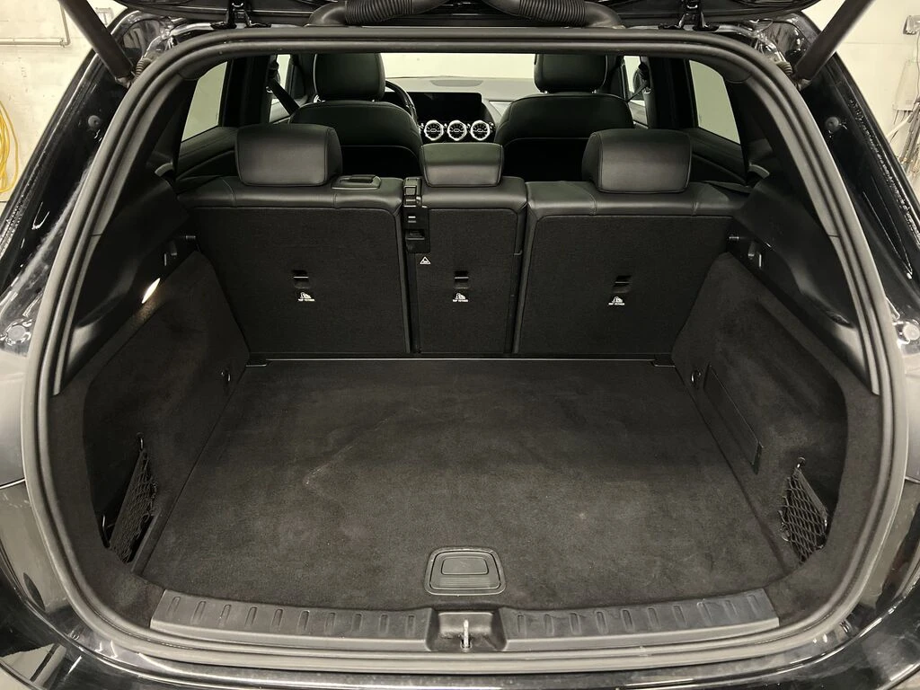 Mercedes-Benz GLA 250 AWD | HEATED SEATS| SUNROOF | CarPlay, снимка 13 - Автомобили и джипове - 53767005