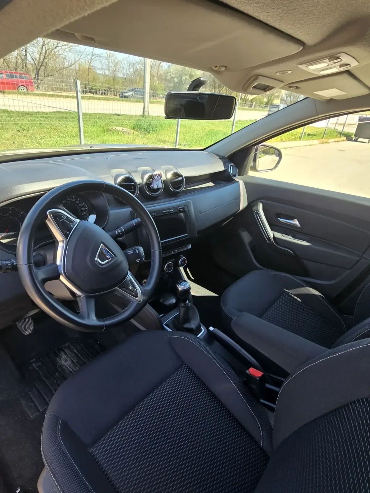 Dacia Duster, снимка 17 - Автомобили и джипове - 53985161