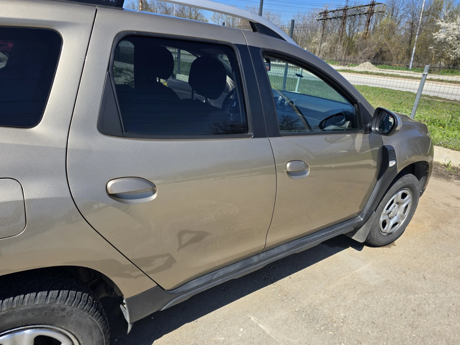 Dacia Duster, снимка 16 - Автомобили и джипове - 53985161