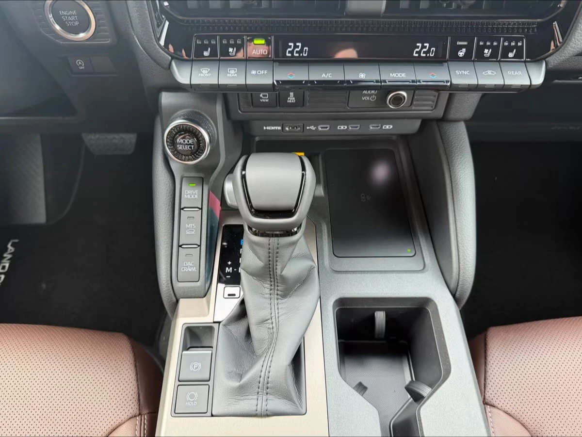 Toyota Land cruiser ���!/LC250/205HP/EXECUTIVE/4WD/360/DIGI/AHK/203q | Mobile.bg � ����������� 10
