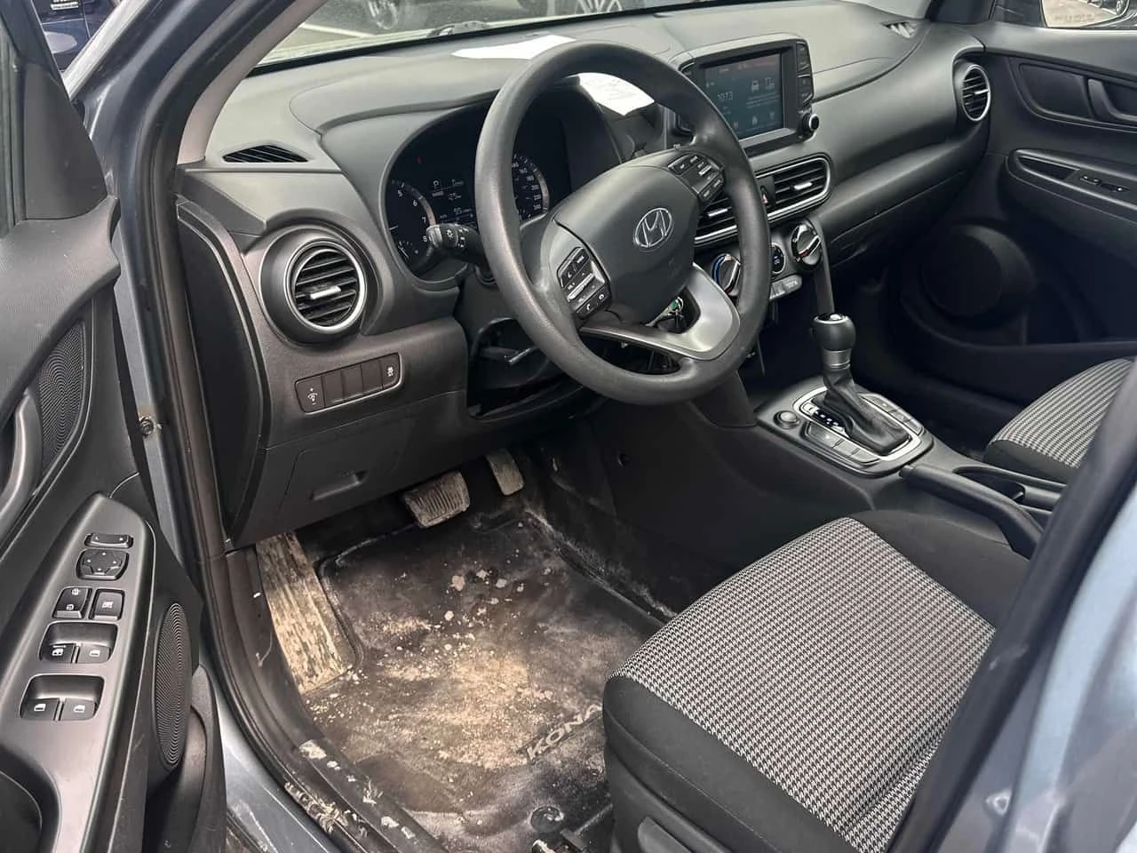 Hyundai Kona * Essential * CARFAX * ЦЕНА ДО БГ, снимка 6 - Автомобили и джипове - 54628532