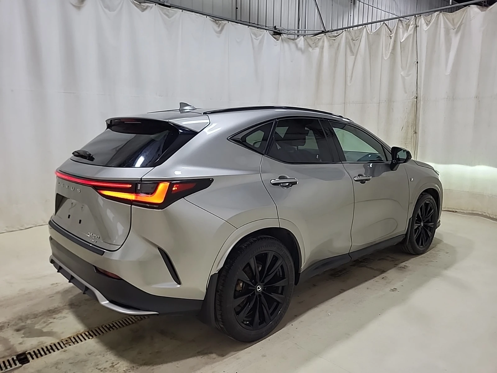 Lexus NX 350, снимка 5 - Автомобили и джипове - 54756960