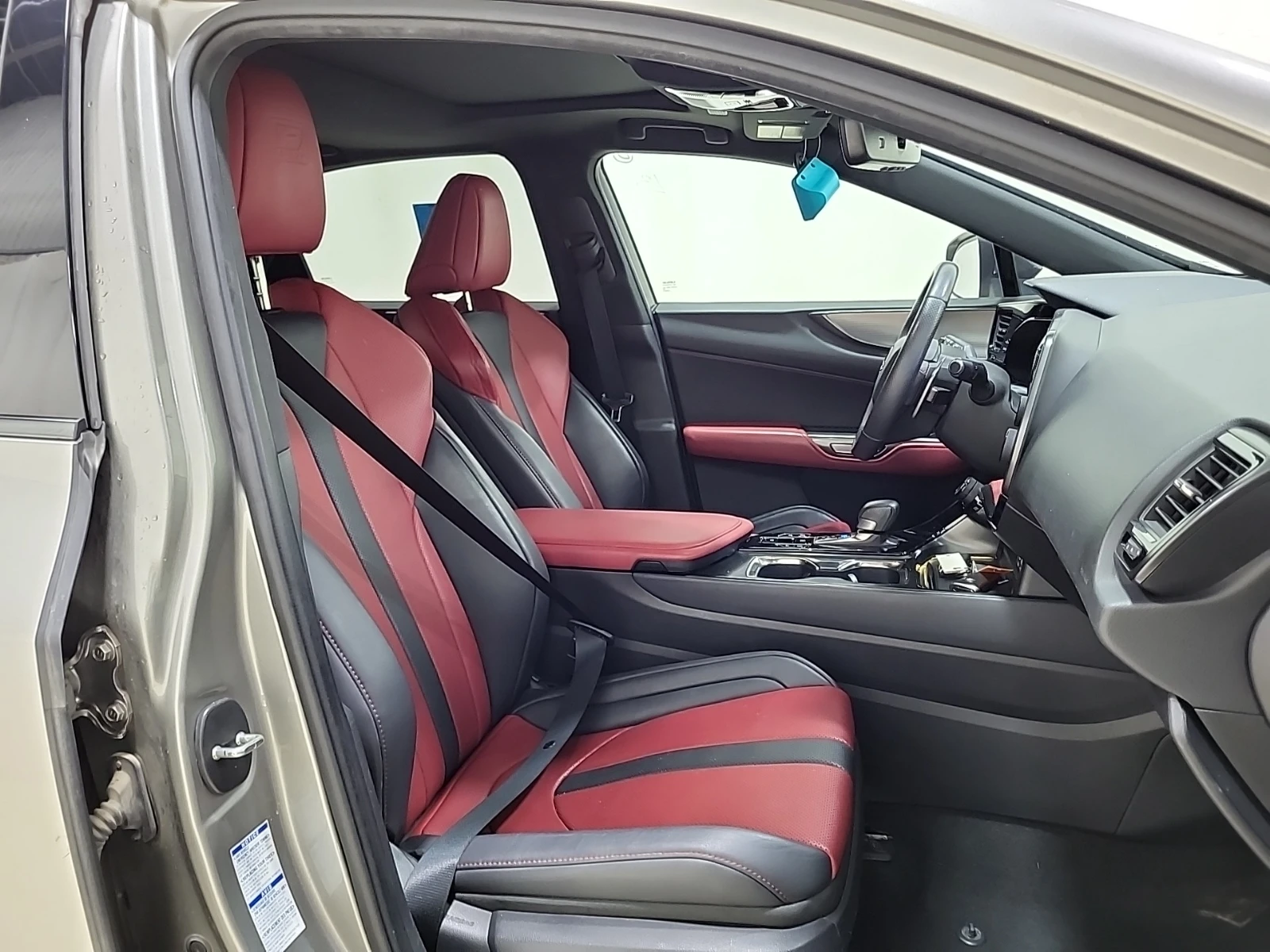 Lexus NX 350, снимка 17 - Автомобили и джипове - 54756960