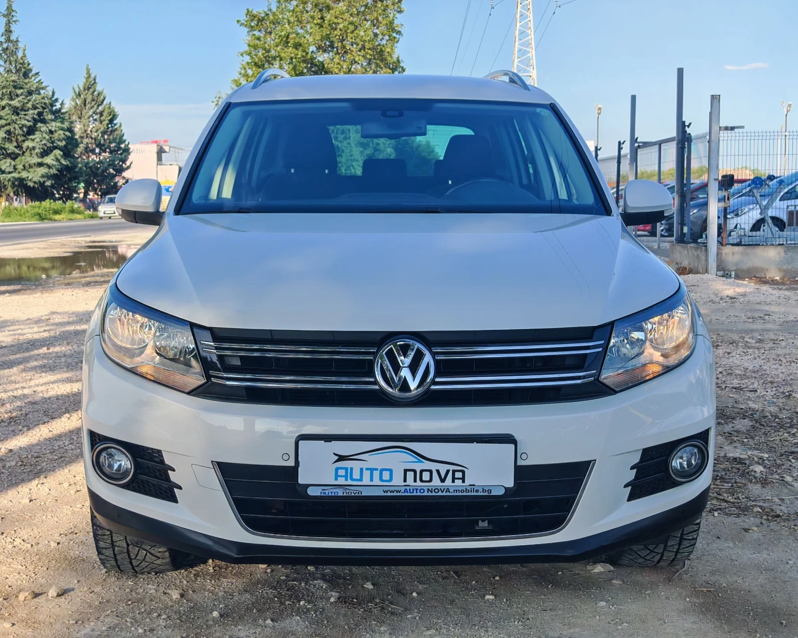 VW Tiguan 2.0 140 К.С. ДИЗЕЛ!АВТОМАТ! 4Х4! , снимка 2 - Автомобили и джипове - 54840382