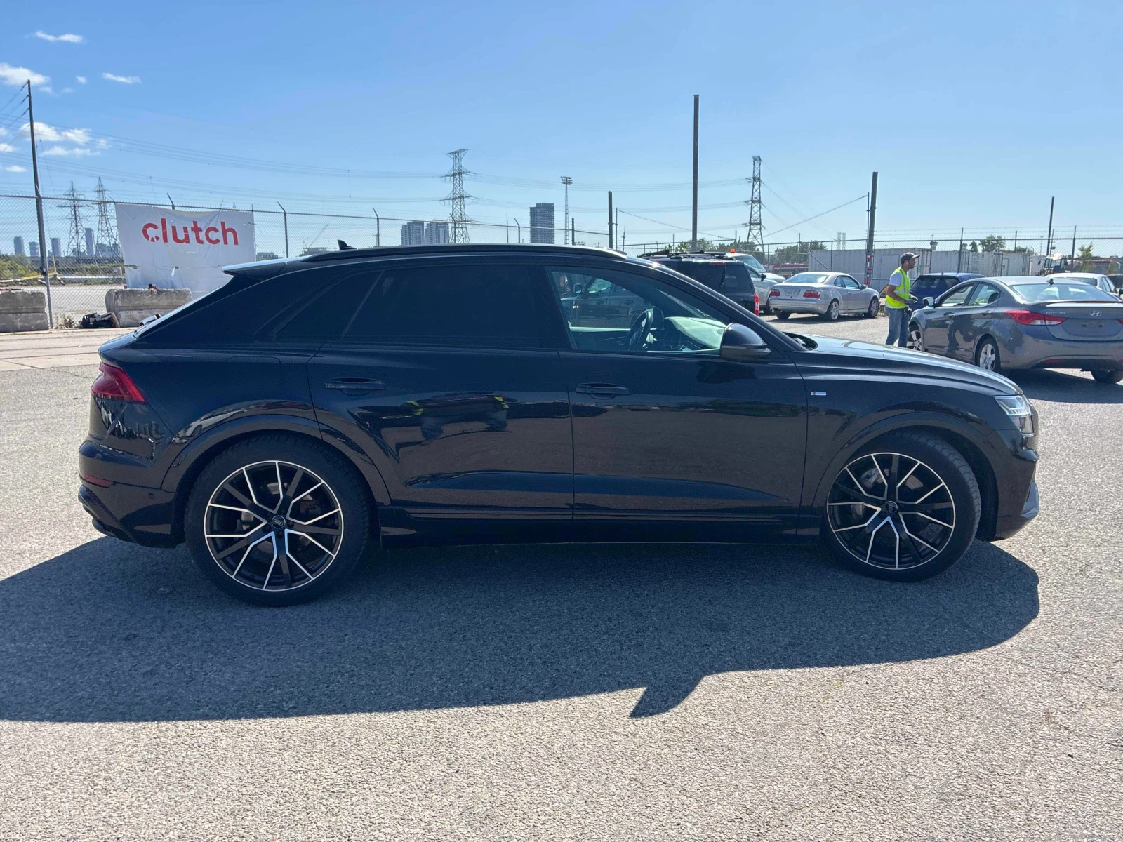 Audi Q8 Technik 55 TFSI quattro, снимка 3 - Автомобили и джипове - 56043430
