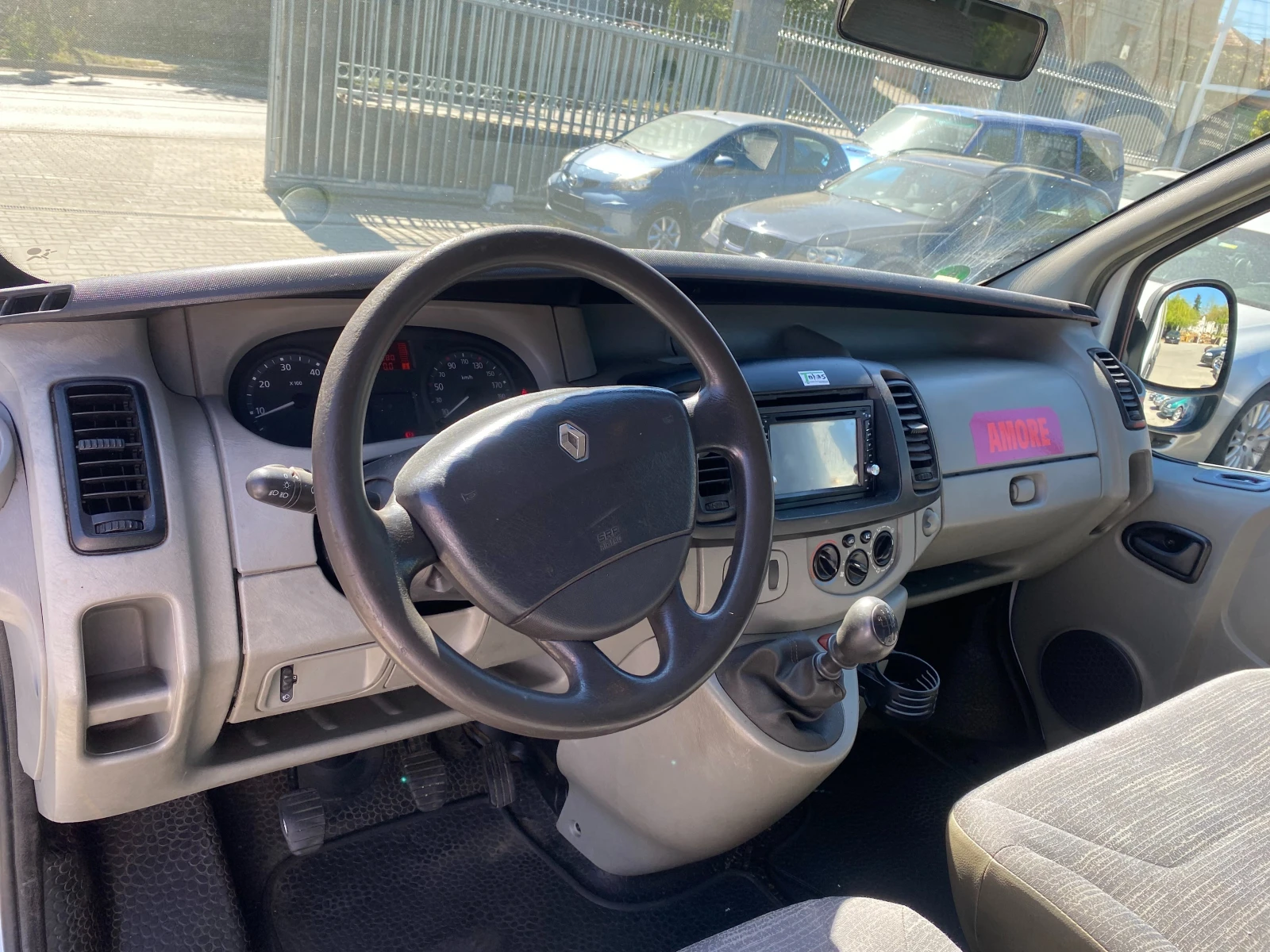 Renault Trafic 2.0dci 90к.с - изображение 9