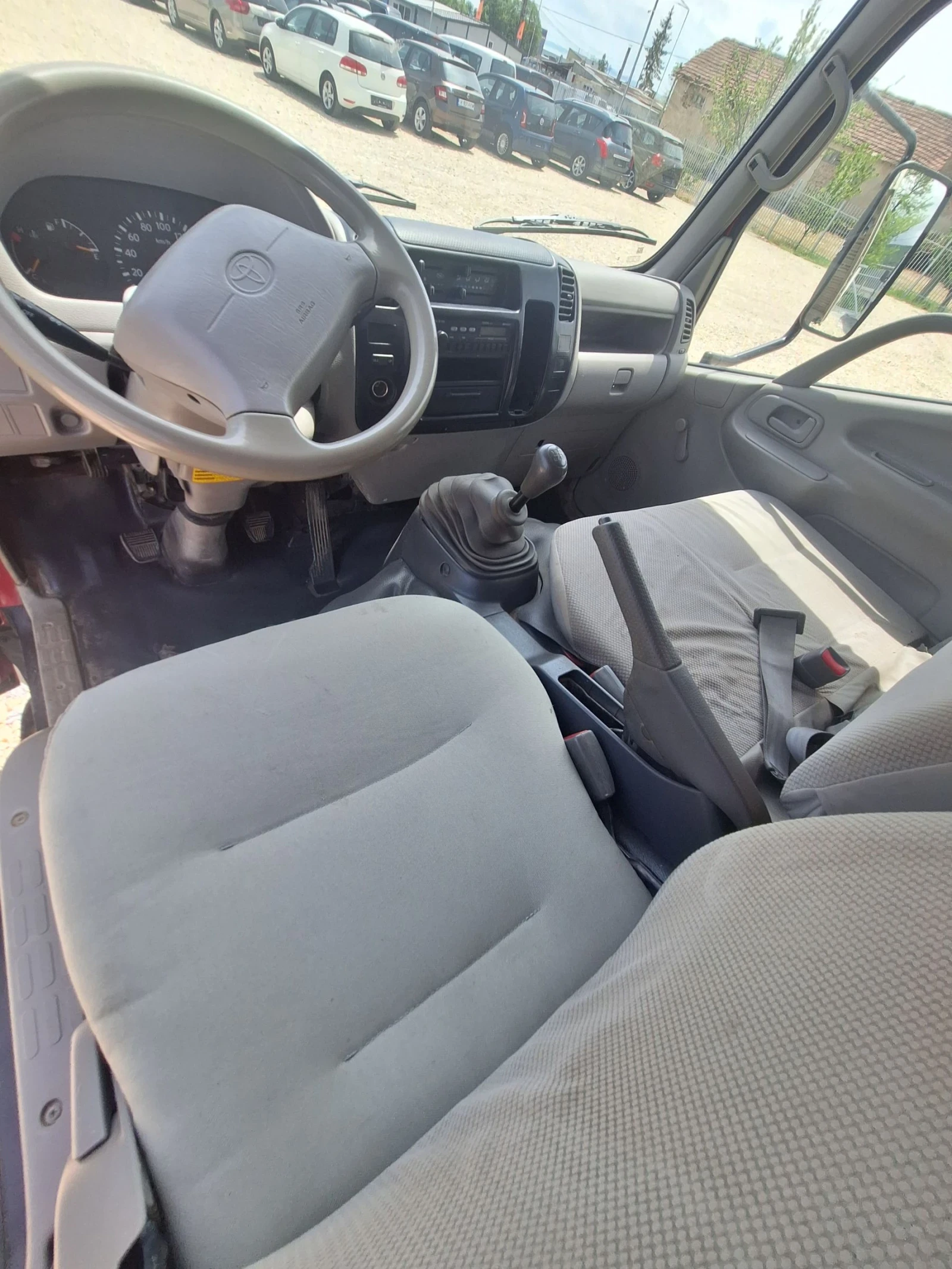 Toyota DYNA 3000тди 130к.с. Докаран на ход от Швейцария.До 3.5, снимка 15 - Бусове и автобуси - 54481578