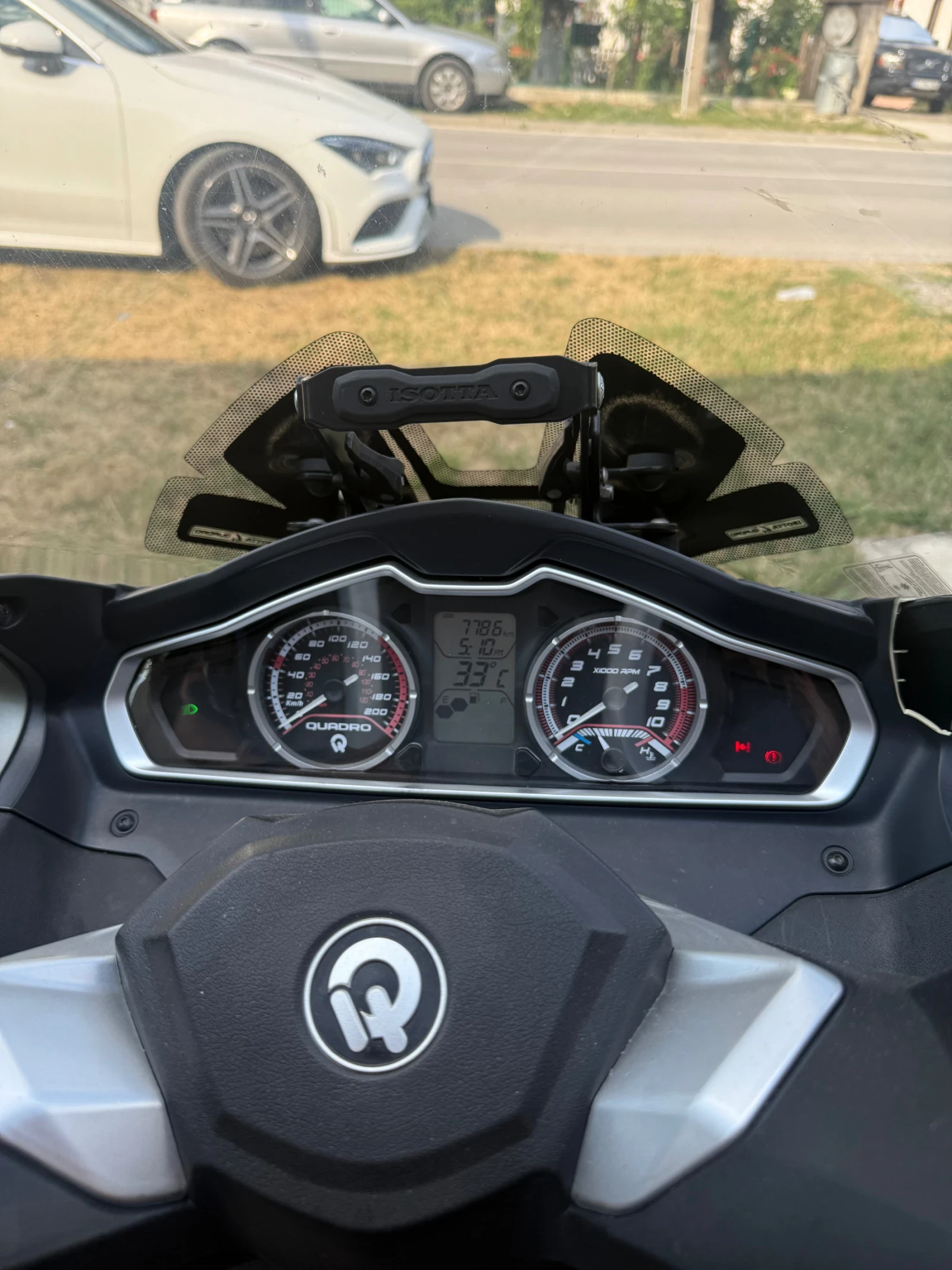 Quadro Quadro Реални 7700км Регистрирана - изображение 2