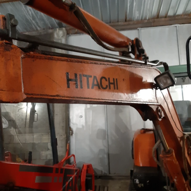 Багер Hitachi, снимка 4 - Индустриална техника - 48745949