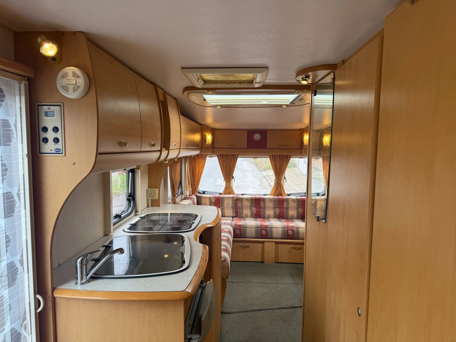 Каравана Tabbert BAILEY PAGEANT-5местна/ФОРСЕЛТКАТО НОВА/ДУШ КАБИНА - изображение 5