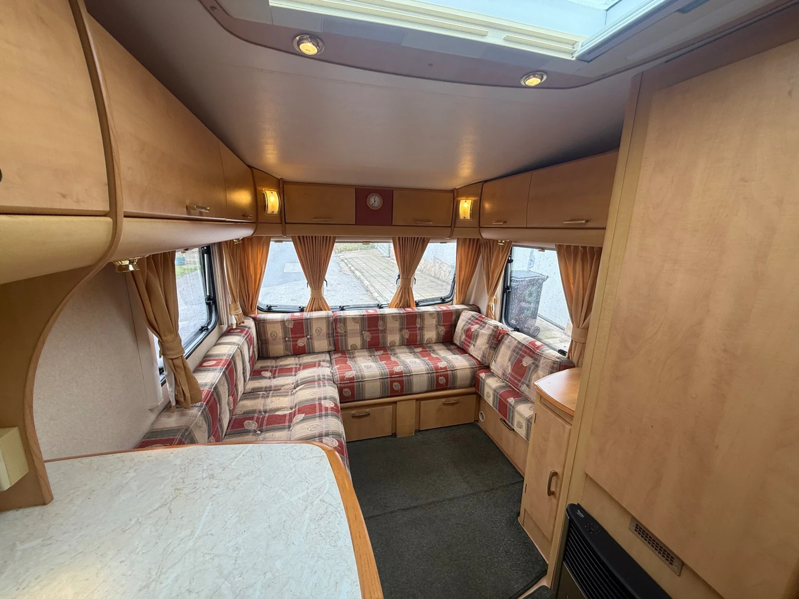 Каравана Tabbert BAILEY PAGEANT-5местна/ФОРСЕЛТКАТО НОВА/ДУШ КАБИНА - изображение 6