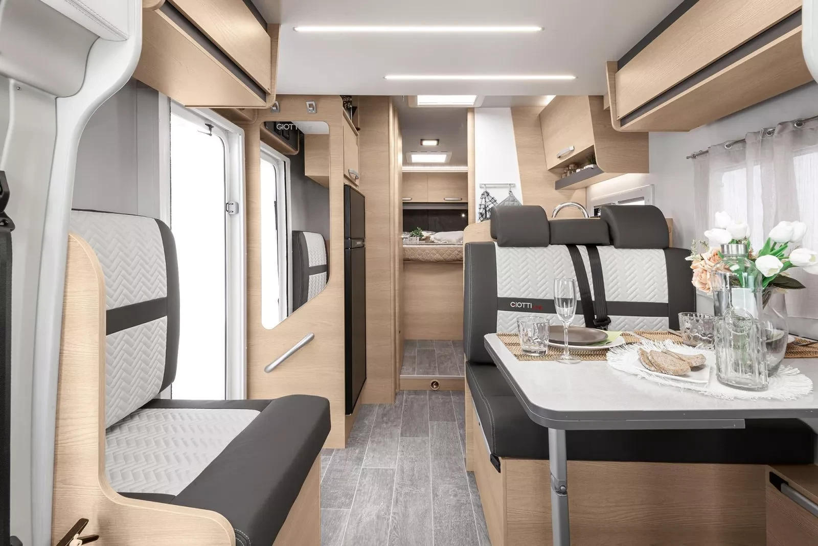 Кемпер Giottiline Siena 390 AT 165к.с. Premiere - изображение 2