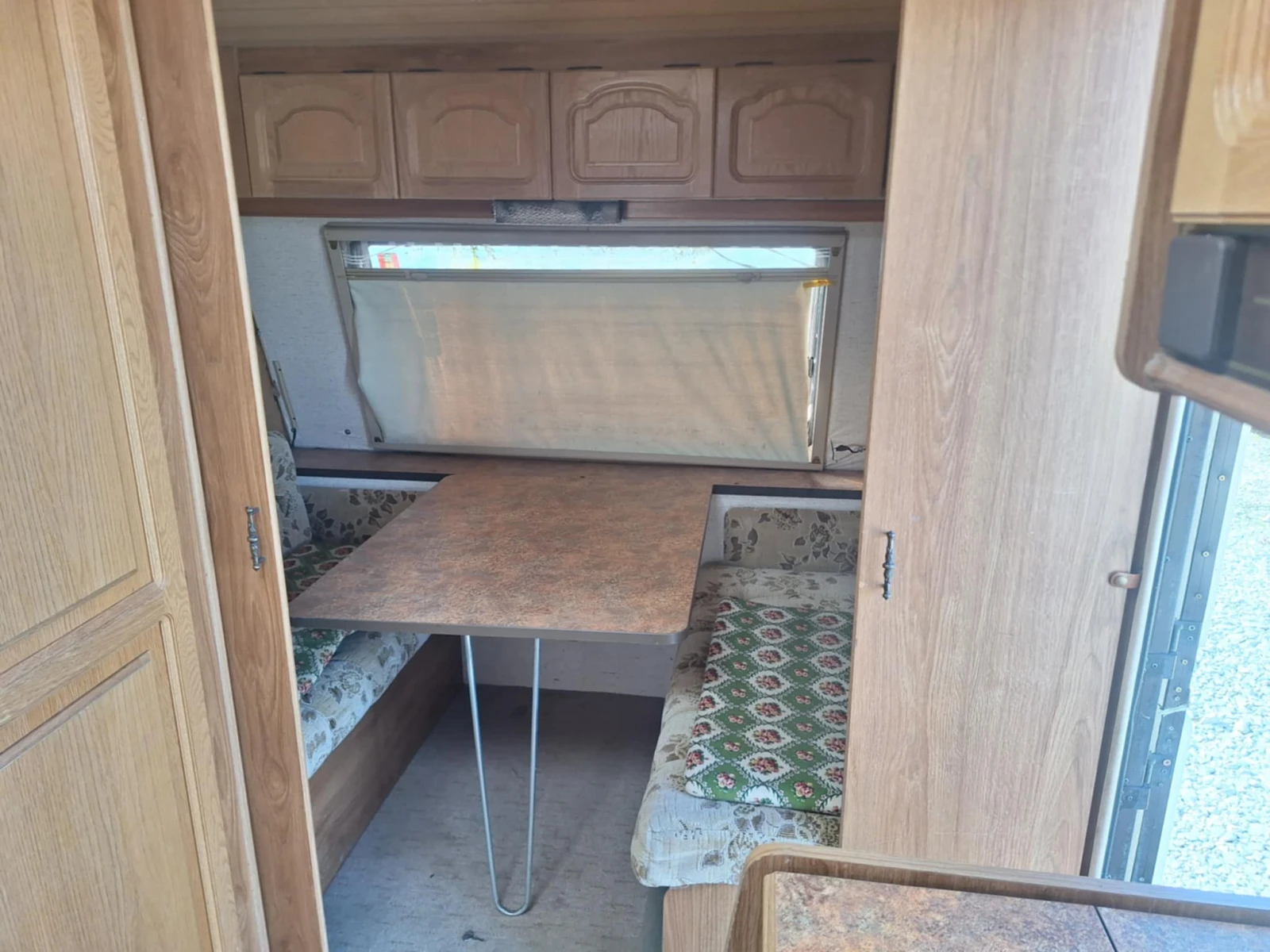 Каравана Bursner 4620, снимка 9 - Каравани и кемпери - 54010906