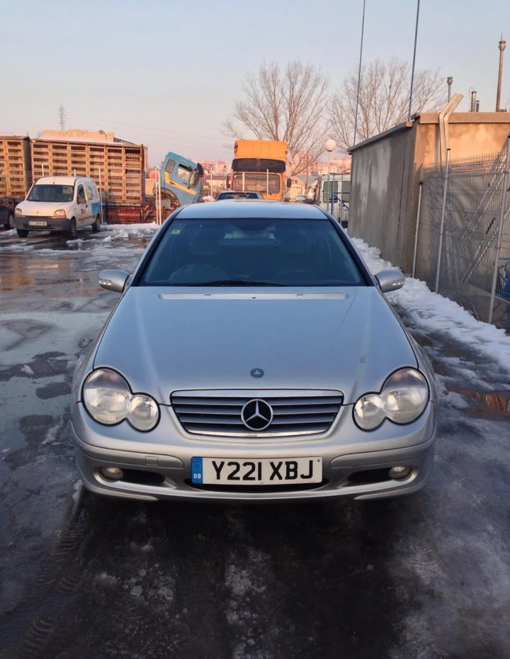 Рама и Каросерия за Mercedes-Benz C 220, снимка 1 - Части - 49501773