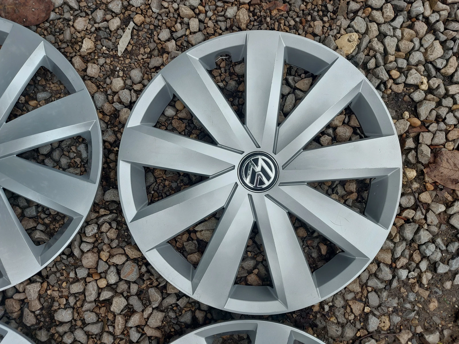   VW 16  | Mobile.bg   4