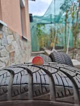 Гуми Зимни 185/60R15, снимка 6