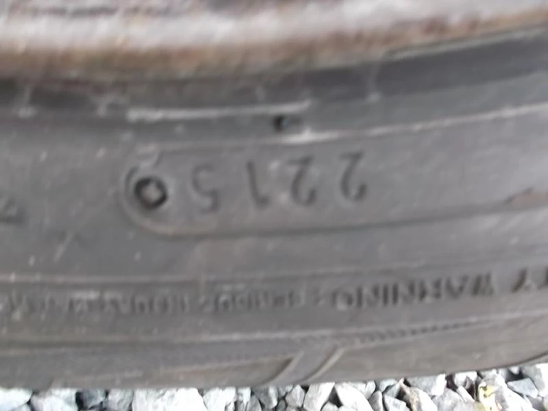 Гуми Зимни 195/65R15, снимка 6 - Гуми и джанти - 16385980