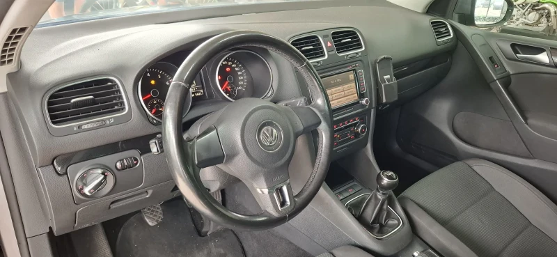 VW Golf 1.6i 102kc full, снимка 6 - Автомобили и джипове - 47209016