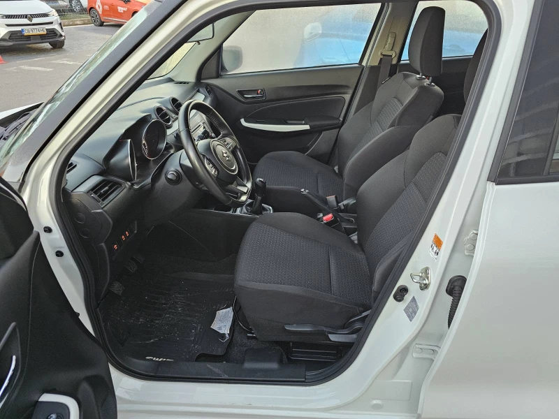 Suzuki Swift 1.2, снимка 12 - Автомобили и джипове - 47530938