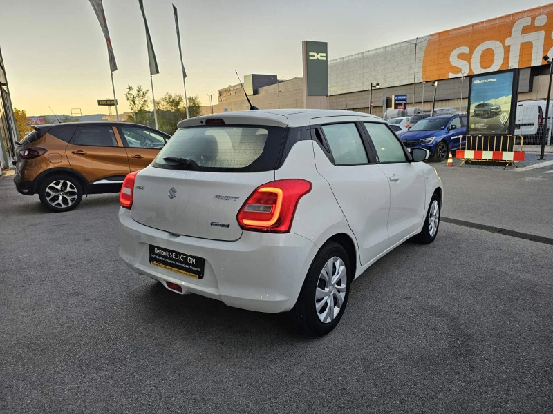 Suzuki Swift 1.2, снимка 5 - Автомобили и джипове - 47530938