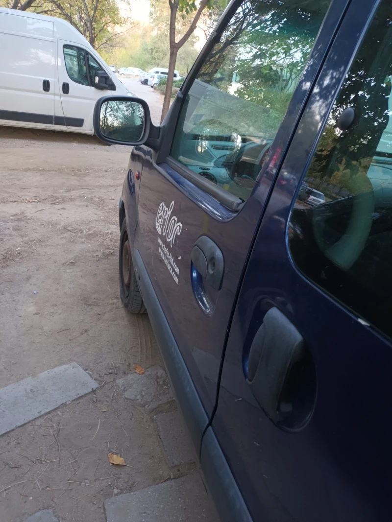 Renault Kangoo, снимка 2 - Автомобили и джипове - 47667386