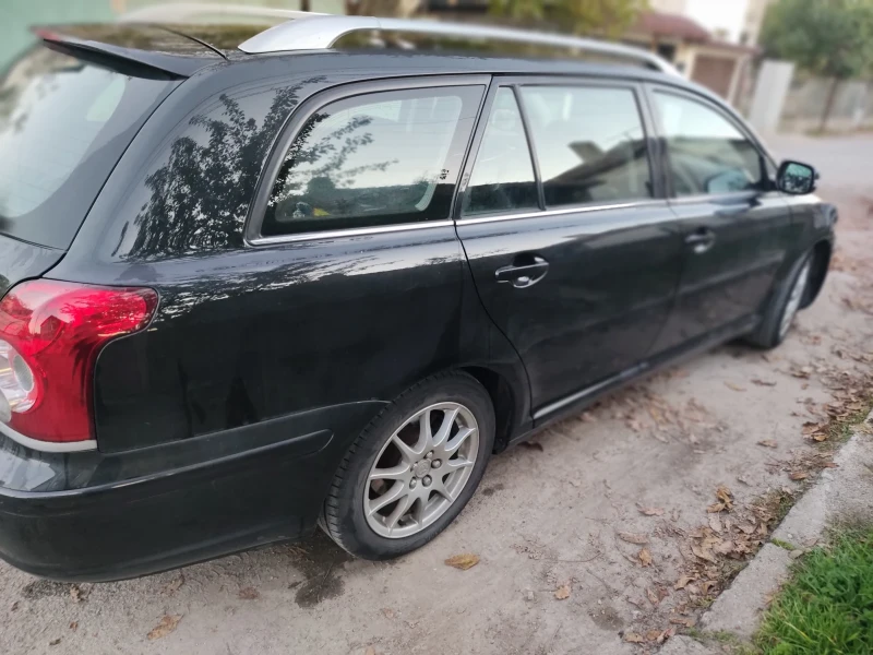 Toyota Avensis Feislift , снимка 6 - Автомобили и джипове - 47681617