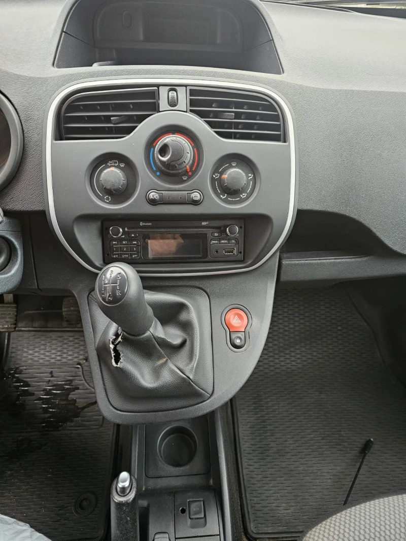 Renault Kangoo dCi 90 к.с. дизел, снимка 9 - Автомобили и джипове - 48357688