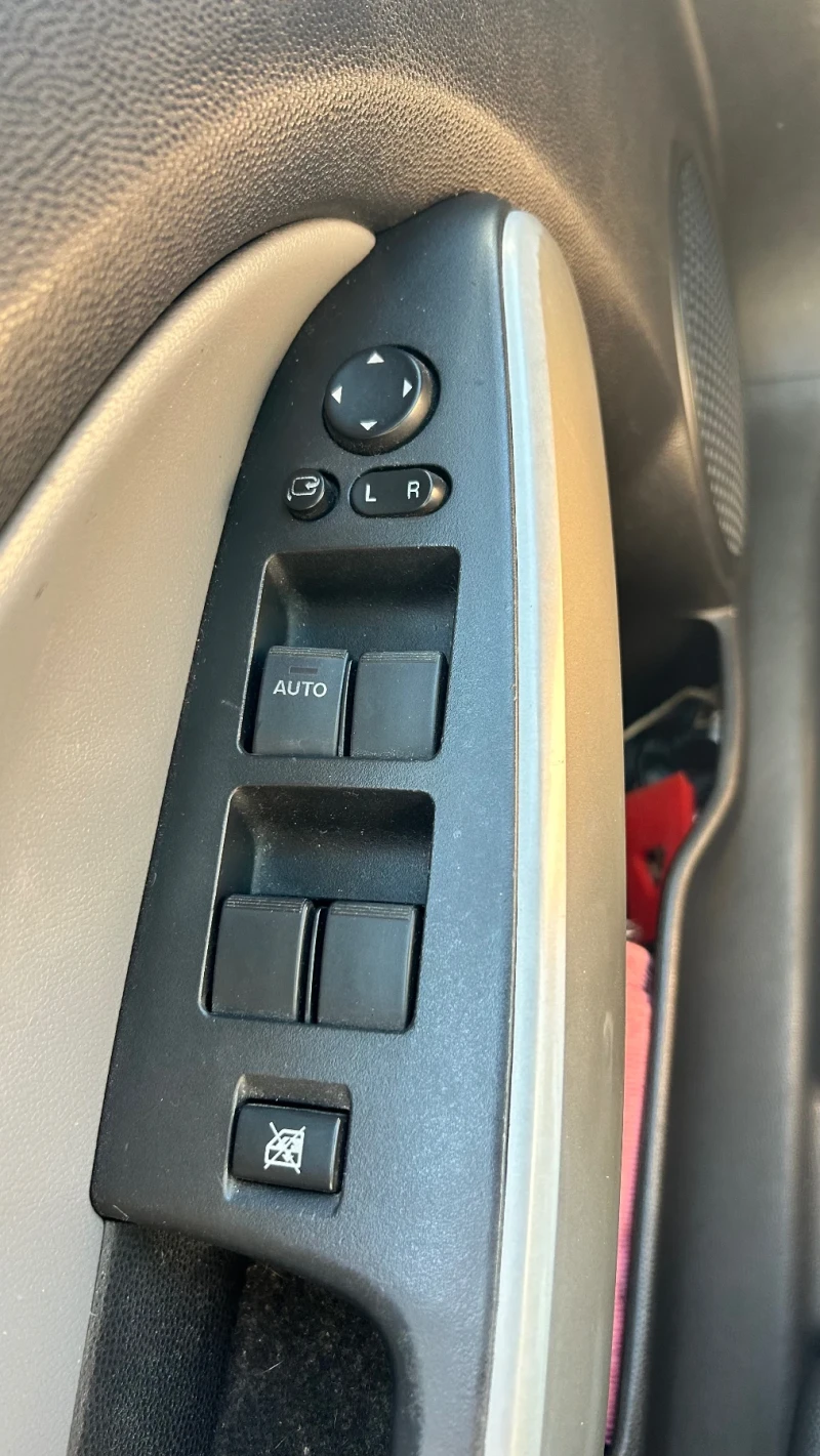 Mazda 2, снимка 11 - Автомобили и джипове - 51570970