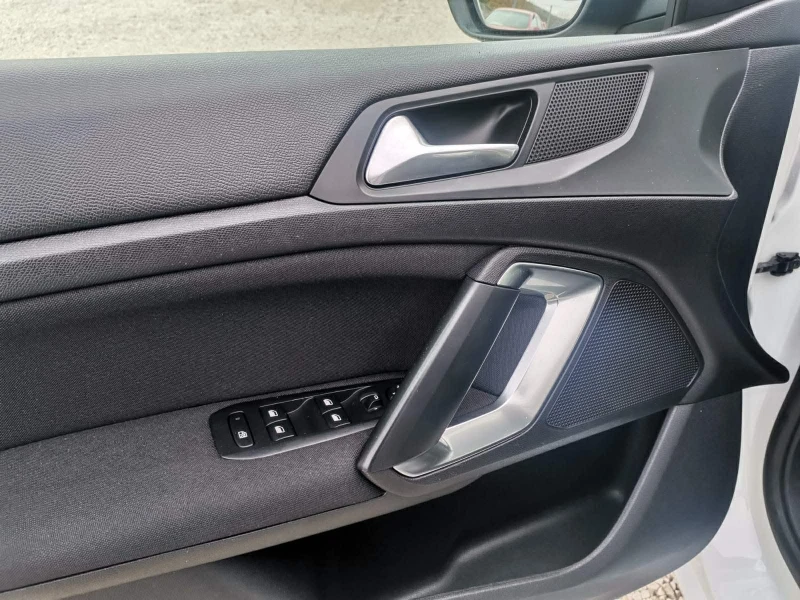 Peugeot 308 1.6 HDI 120 K.C, снимка 9 - Автомобили и джипове - 52494176