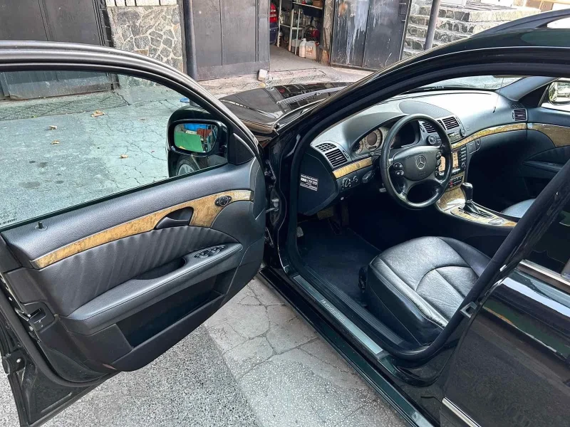 Mercedes-Benz E 280 EVO, снимка 2 - Автомобили и джипове - 53021442