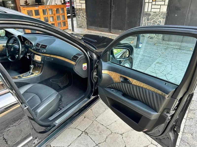 Mercedes-Benz E 280 EVO, снимка 16 - Автомобили и джипове - 53021442