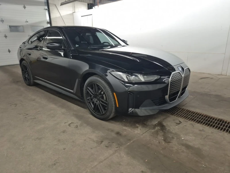 BMW i4 * EDRIVE35 * CARFAX * цена до българия, снимка 2 - Автомобили и джипове - 53179086