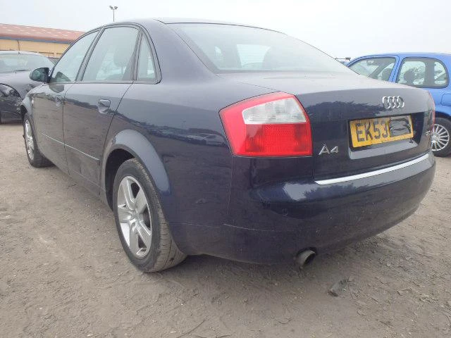 Audi A4 2.0 131кс. Auto, снимка 4 - Автомобили и джипове - 47056579