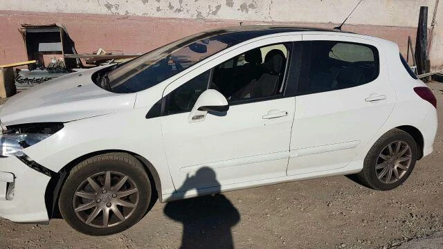 Peugeot 308 1.6HDI и1.4бензин, снимка 2 - Автомобили и джипове - 42072273