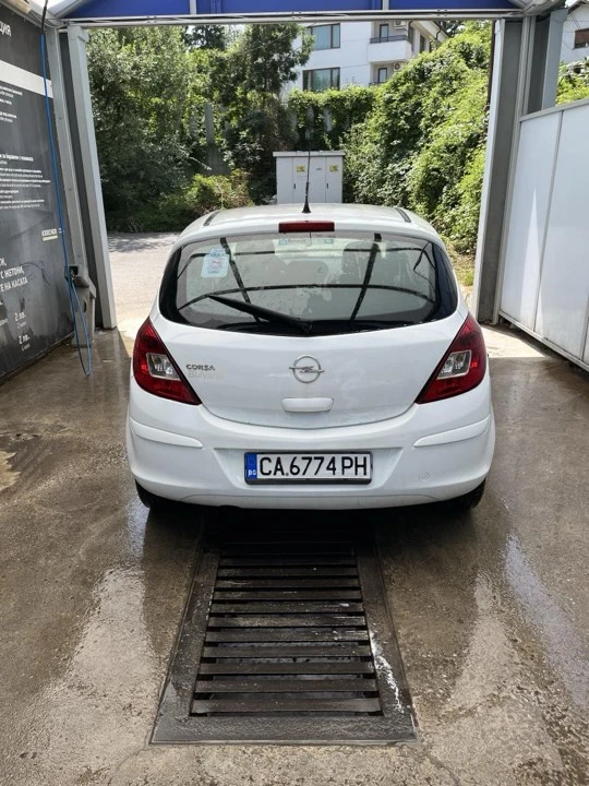 Opel Corsa 1.4 100кс, снимка 4 - Автомобили и джипове - 47492702