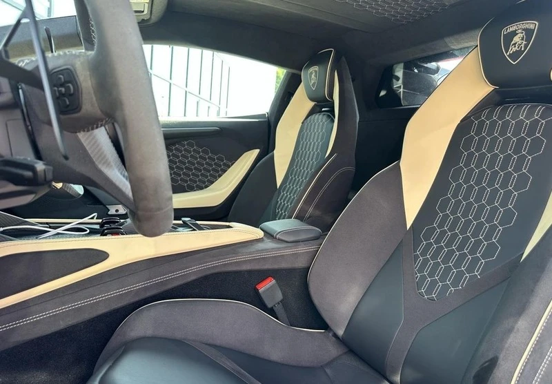 Lamborghini Revuelto V12 Carbon Paket, снимка 6 - Автомобили и джипове - 55250879